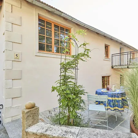 Casa Di Pietra *
