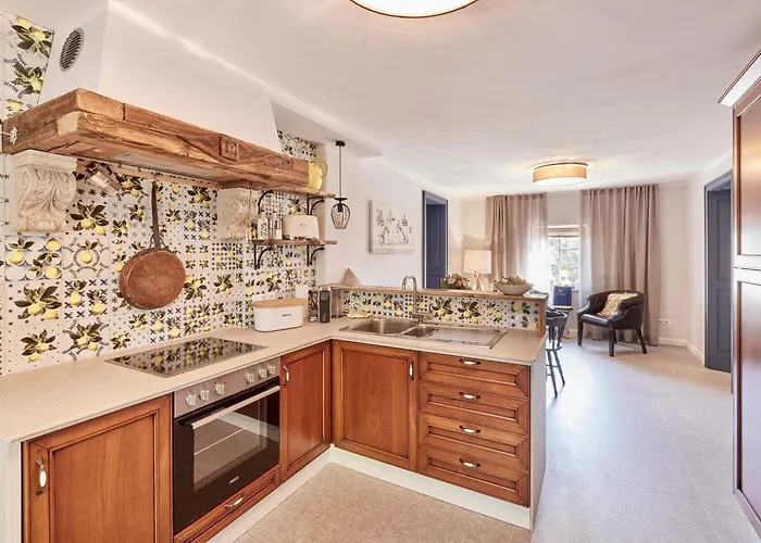 Casa Di Pietra Homestay *